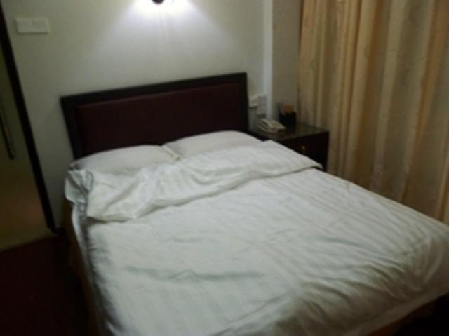 Hotel Aditya 2*