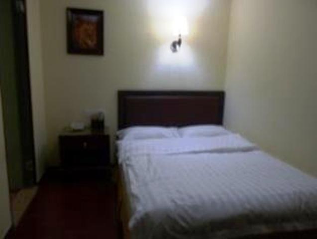 Hotel Aditya 2*